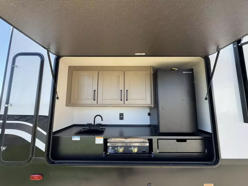 new Fifth Wheel Trailers Grand Design RV  for sale, in Fargo, ND Thumbnail 17