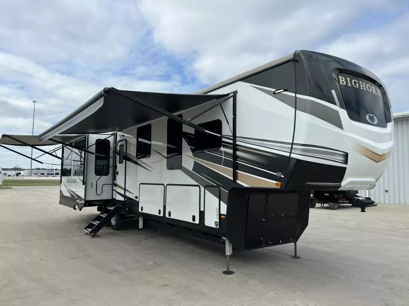 2022 Heartland RV Bighorn 3960LS