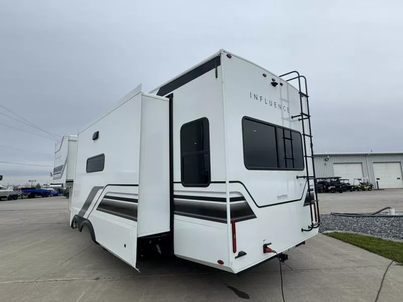 new Fifth Wheel Trailers Grand Design RV  for sale, in Fargo, ND Thumbnail 30