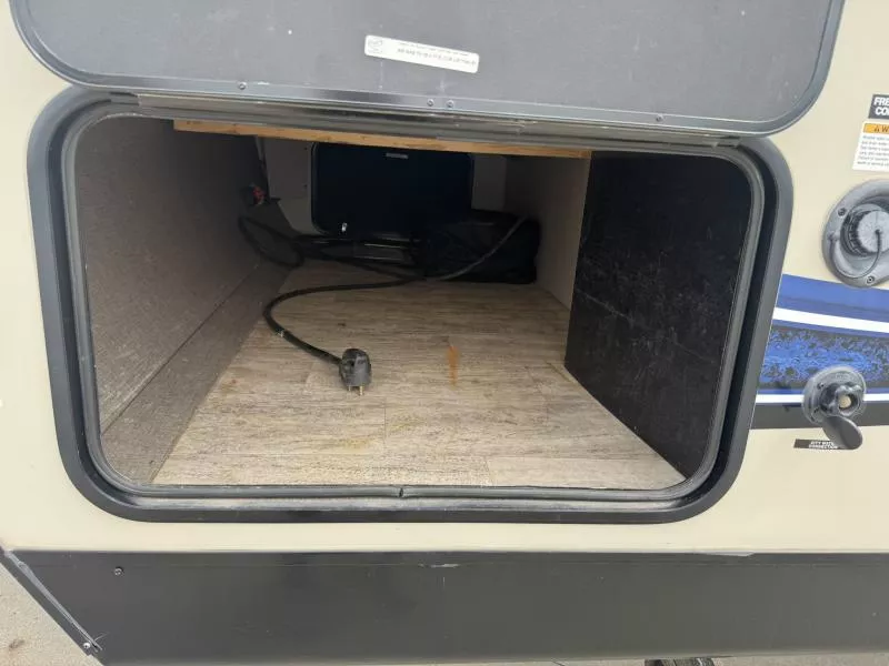 used Travel Trailers Kz Kz for sale, in Fargo, ND Thumbnail 12