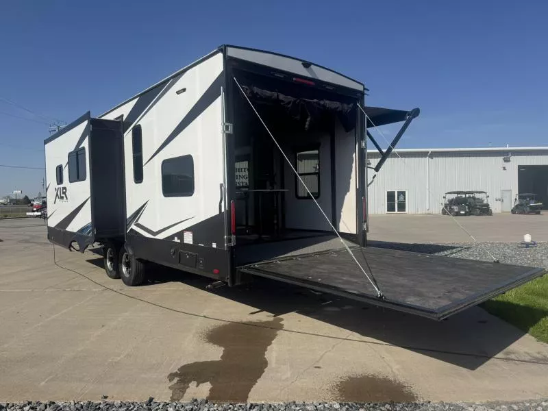used Toy Haulers Forest River  for sale, in Fargo, ND Thumbnail 5