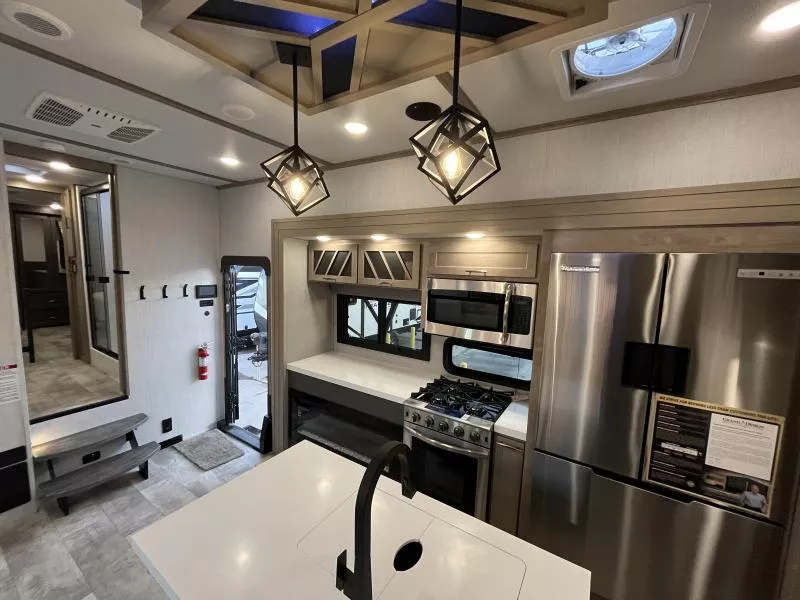 new Toy Haulers Grand Design RV Momentum for sale, in Fargo, ND Thumbnail 18