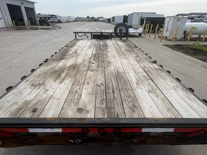 used Equipment / Flatbed Trailers Load Trail  for sale, in Fargo, ND Thumbnail 6