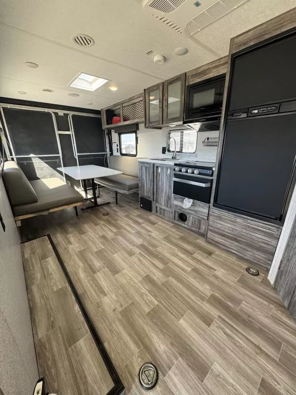 used Toy Haulers Forest River Salem FSX Platinum for sale, in Fargo, ND Thumbnail 27