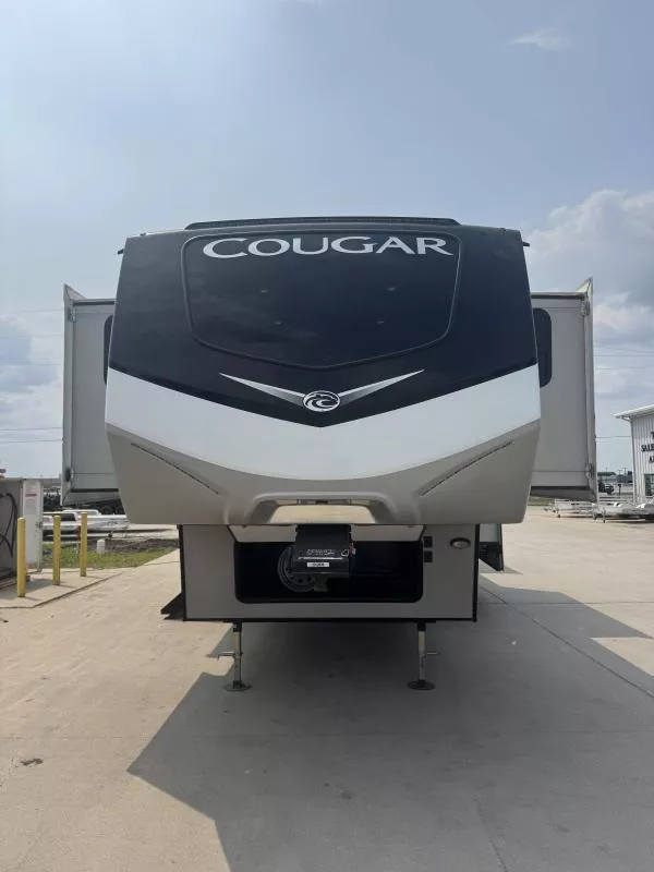 used Travel Trailers Keystone RV Keystone RV for sale, in Fargo, ND Thumbnail 8