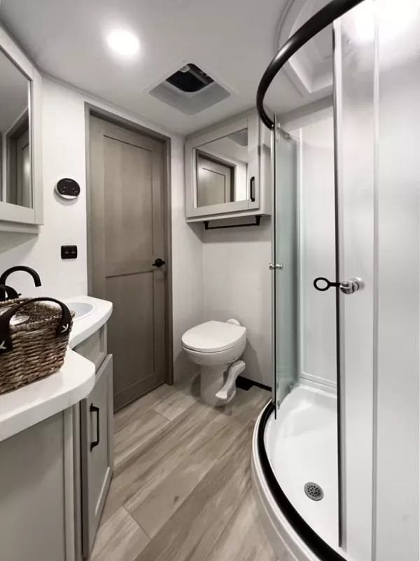 new Fifth Wheel Trailers Grand Design RV  for sale, in Fargo, ND Thumbnail 8