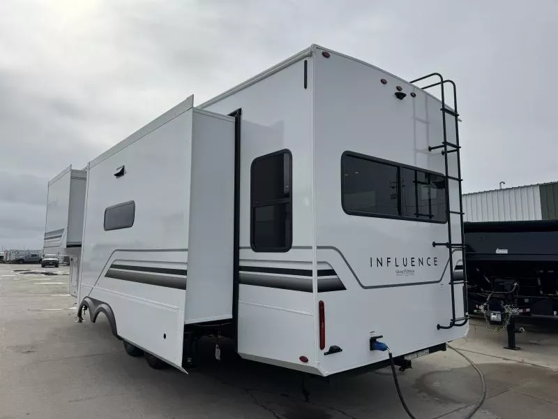 new Fifth Wheel Trailers Grand Design RV Influence for sale, in Fargo, ND Thumbnail 5