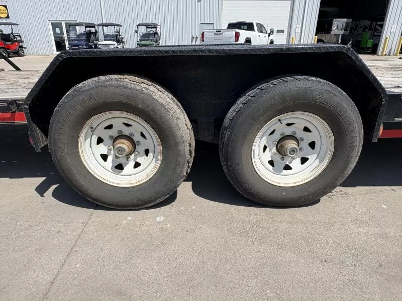 used Equipment / Flatbed Trailers Load Trail  for sale, in Fargo, ND Thumbnail 3