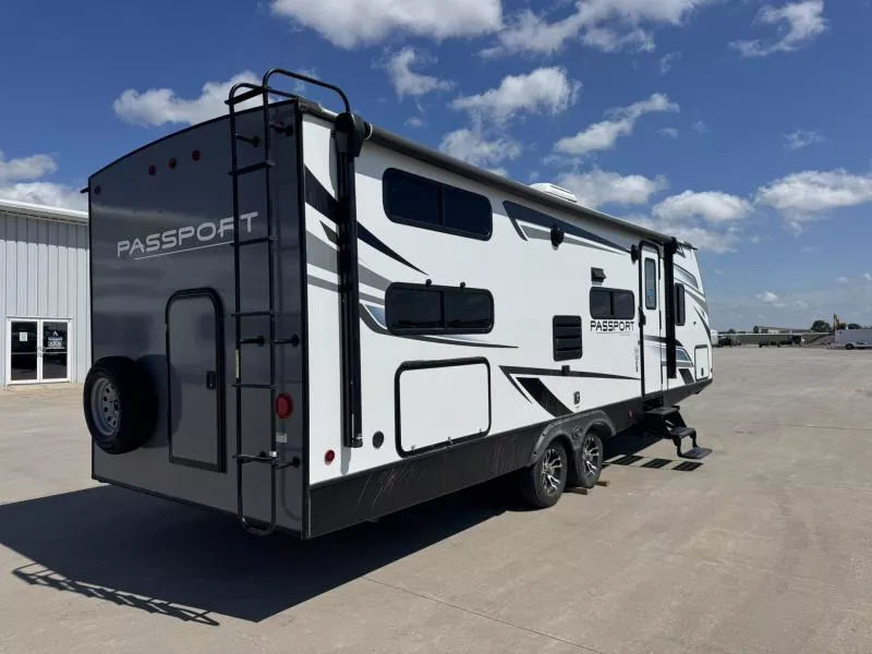 used Travel Trailers Keystone RV  for sale, in Fargo, ND Thumbnail 3