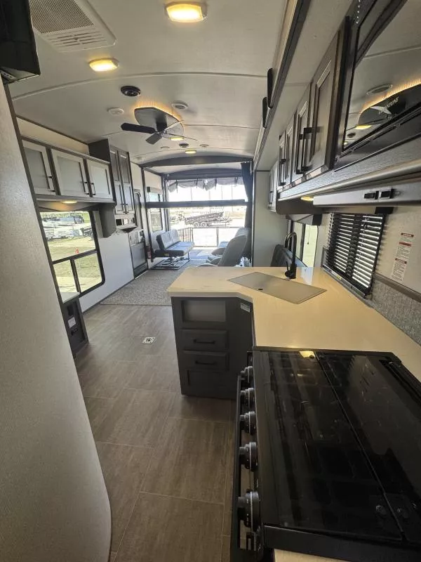 used Toy Haulers Cruiser RV Cruiser for sale, in Fargo, ND Thumbnail 24
