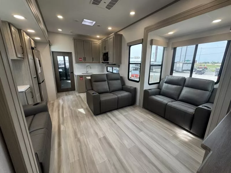 new Toy Haulers Grand Design RV Grand Design for sale, in Fargo, ND Thumbnail 32