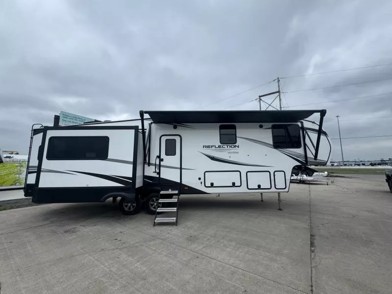 used Fifth Wheel Trailers Grand Design RV Grand Design for sale, in Fargo, ND Thumbnail 2
