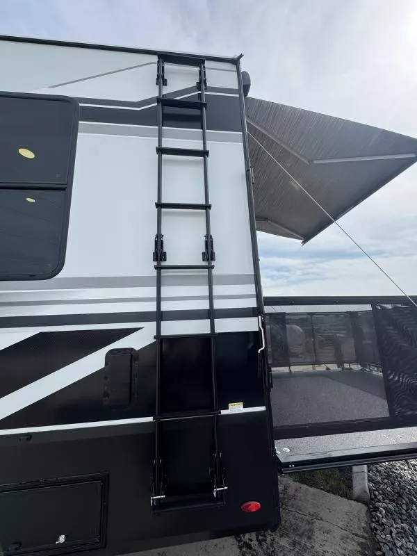 new Toy Haulers Grand Design RV Grand Design for sale, in Fargo, ND Thumbnail 22