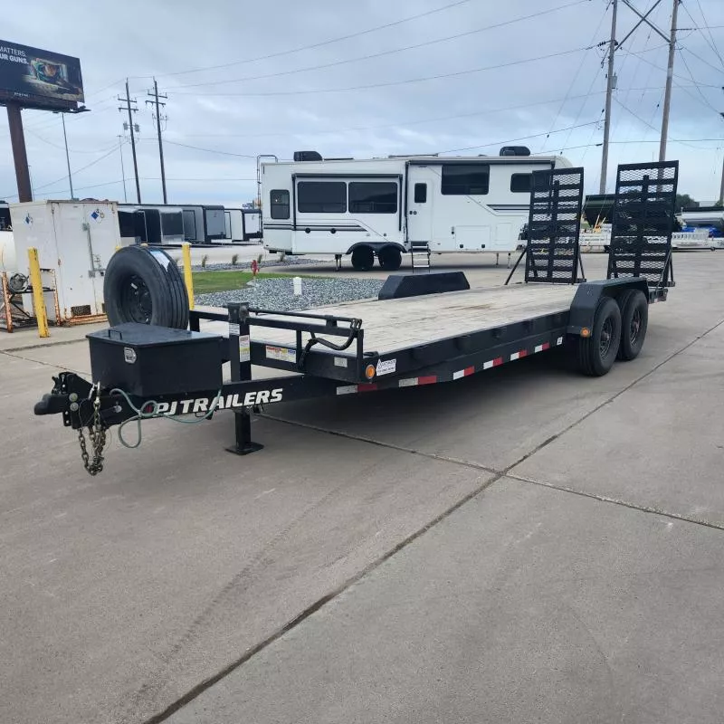 used Equipment / Flatbed Trailers PJ Trailers  for sale, in Fargo, ND Thumbnail 7
