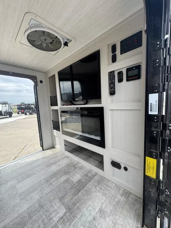 used Travel Trailers Forest River  for sale, in Fargo, ND Thumbnail 19