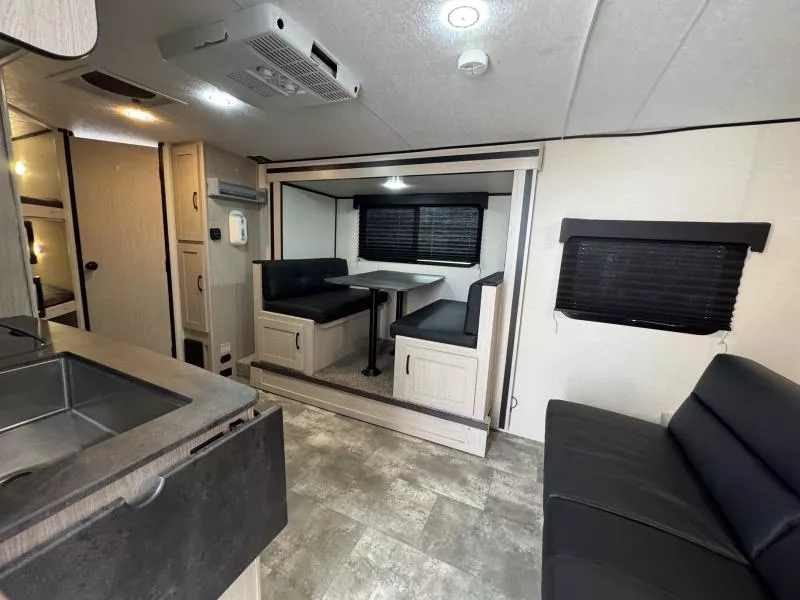 used Travel Trailers Coachmen Coachmen for sale, in Fargo, ND Thumbnail 20