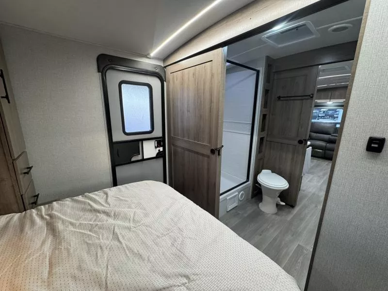 used Travel Trailers Grand Design RV Imagine for sale, in Fargo, ND Thumbnail 40