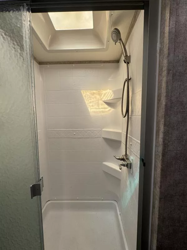 used Travel Trailers Highland Ridge RV Highland Ridge for sale, in Fargo, ND Thumbnail 48