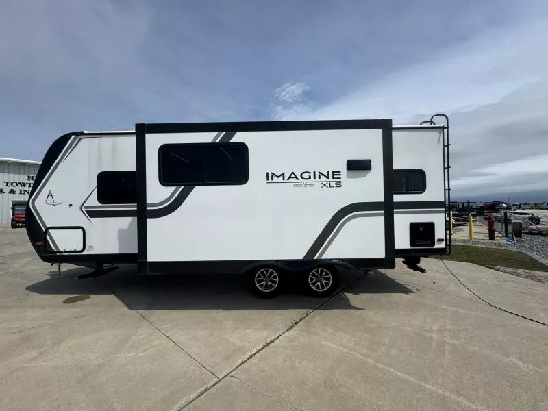 new Travel Trailers Grand Design RV Grand Design for sale, in Fargo, ND Thumbnail 9