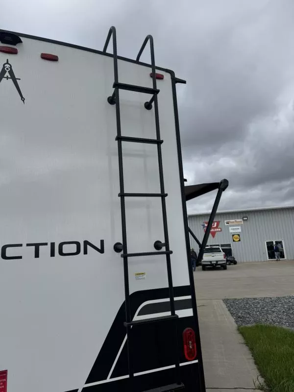 new Fifth Wheel Trailers Grand Design RV  for sale, in Fargo, ND Thumbnail 19