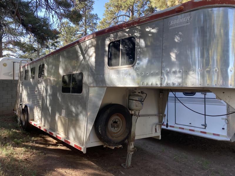 1995 Sooner 3 Horse Horse Trailer Weekender 1995 Sooner 3 Horse Horse Trailer Weekender