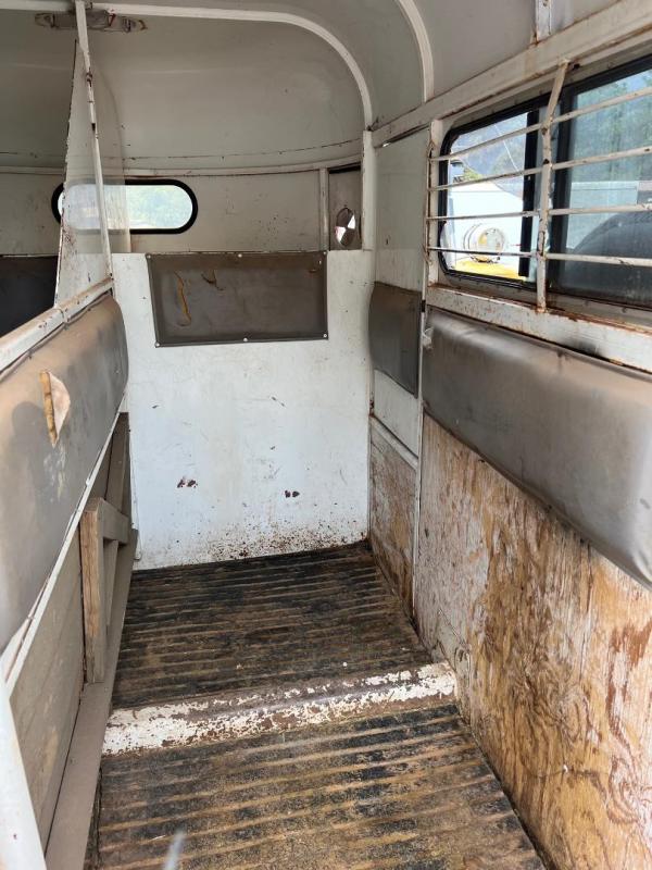 used Horse Trailers CM  for sale, in Flagstaff, AZ Thumbnail 5