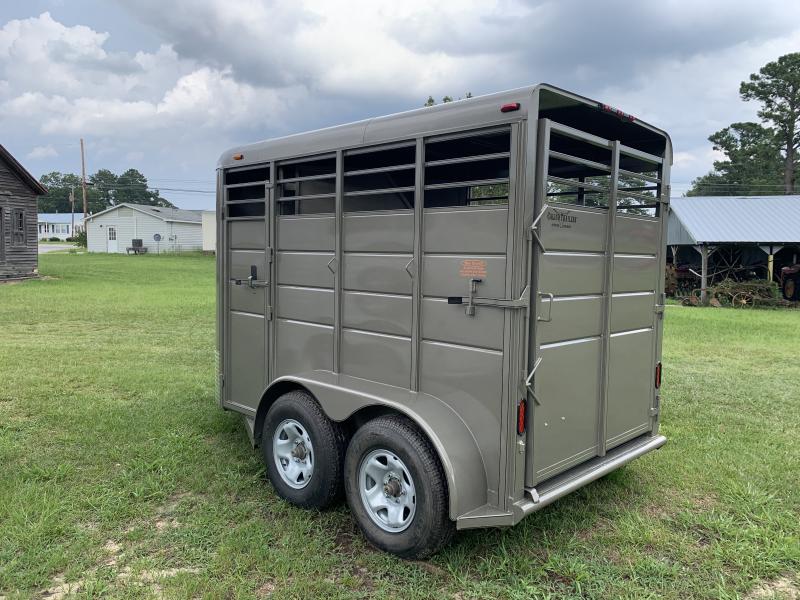 2021 Calico Trailers 2H Stock BP Horse Trailer W/Mats Near Me