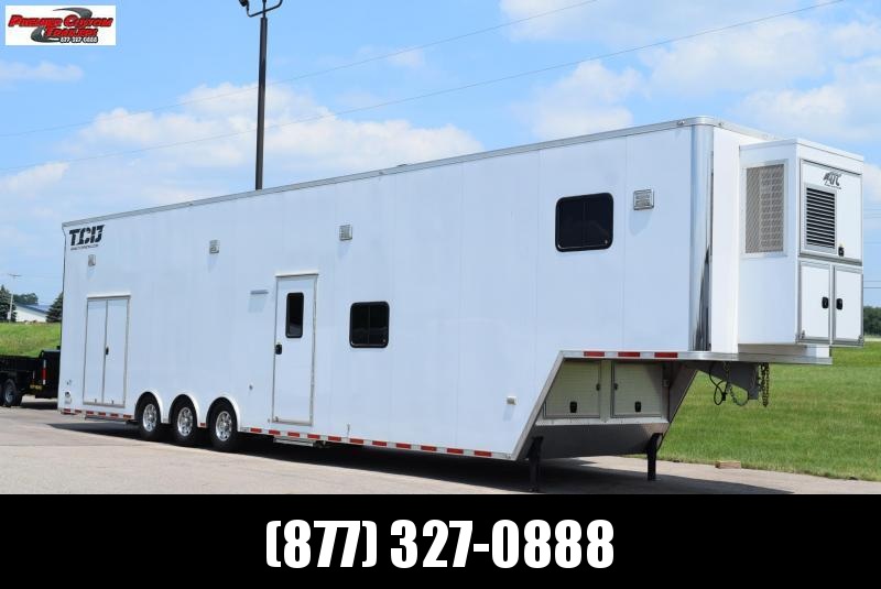 USED 2017 ATC 8.5x46 QUEST CUSTOM RACE TRAILER W/ LIVING QUARTERS USED 2017 ATC 8.5x46 QUEST CUSTOM RACE TRAILER W/ LIVING QUARTERS