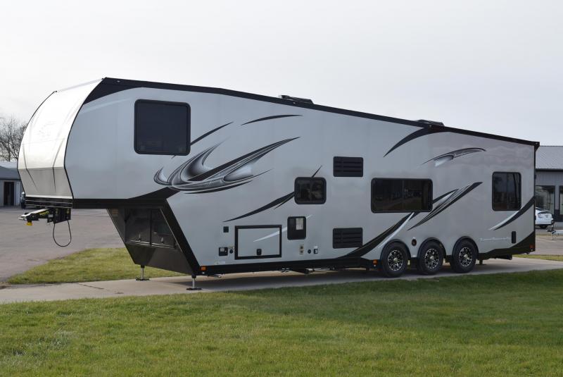 All Aluminum 5th Wheel Toy Hauler