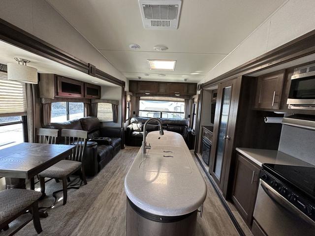used Travel Trailers Forest River Wildcat for sale, in Evanston, WY Thumbnail 7