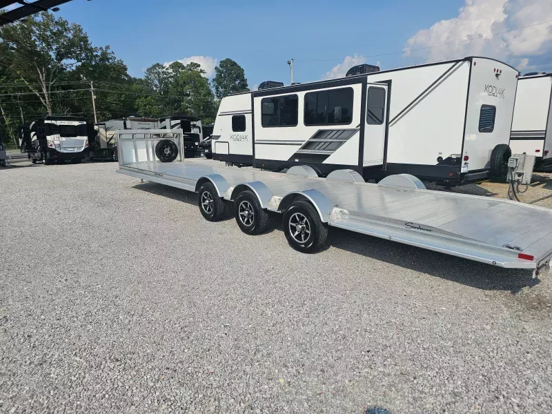 used Car Haulers / Racing Trailers Sundowner Trailers  for sale, in Ringgold, GA Thumbnail 2