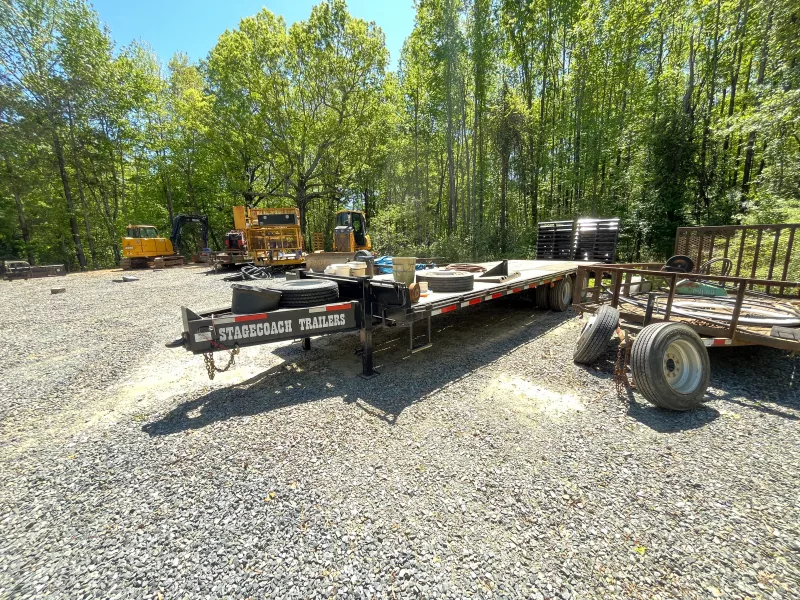 2021 Davidson Trailers 25’ flatbed w/5’ dovetail & mega ramps General Trailers