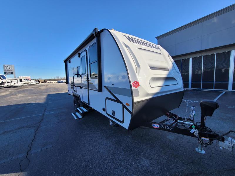 2022 Winnebago Micro Minnie 2108DS Travel Trailer RV 2022 Winnebago Micro Minnie 2108DS Travel Trailer RV