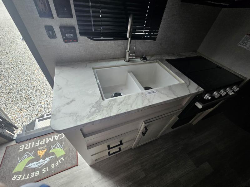 used Travel Trailers Jayco Jay Flight SLX for sale, in Paragould, AR Thumbnail 8