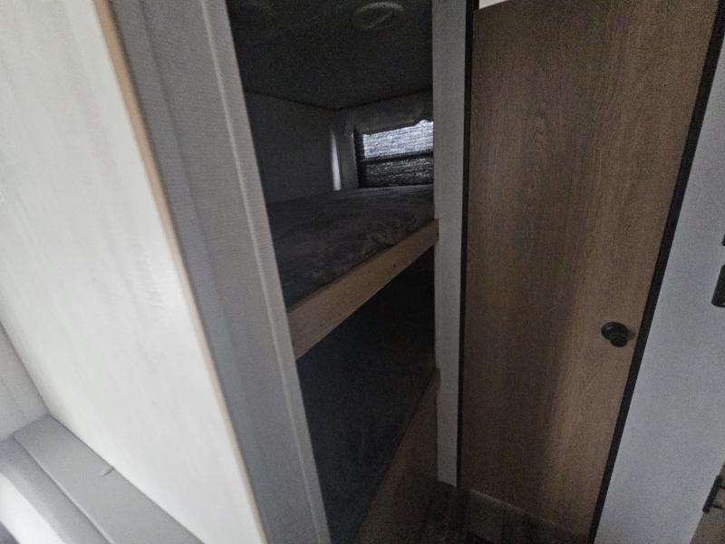 used Travel Trailers Prime Trailer Manufacturing Avenger for sale, in Paragould, AR Thumbnail 9