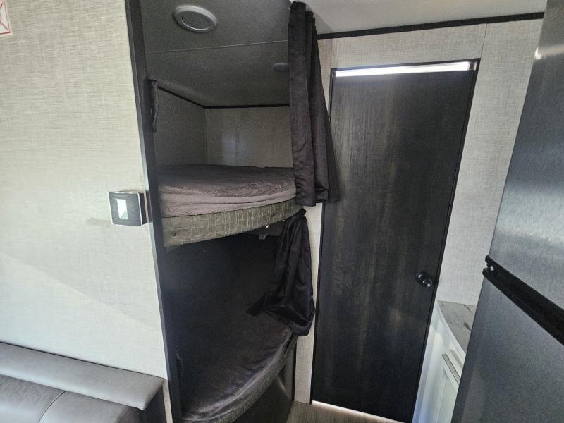used Travel Trailers Jayco Jay Flight SLX for sale, in Paragould, AR Thumbnail 7