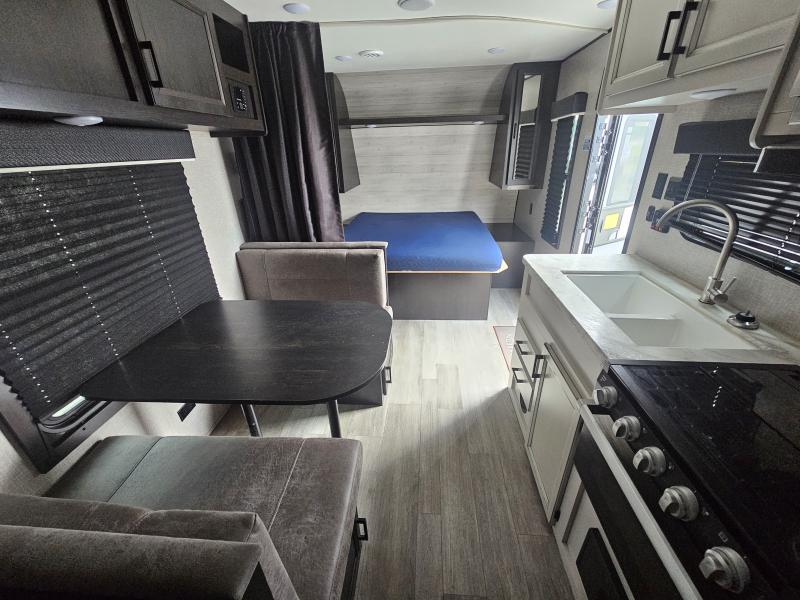 used Travel Trailers Jayco Jay Flight SLX for sale, in Paragould, AR Thumbnail 2