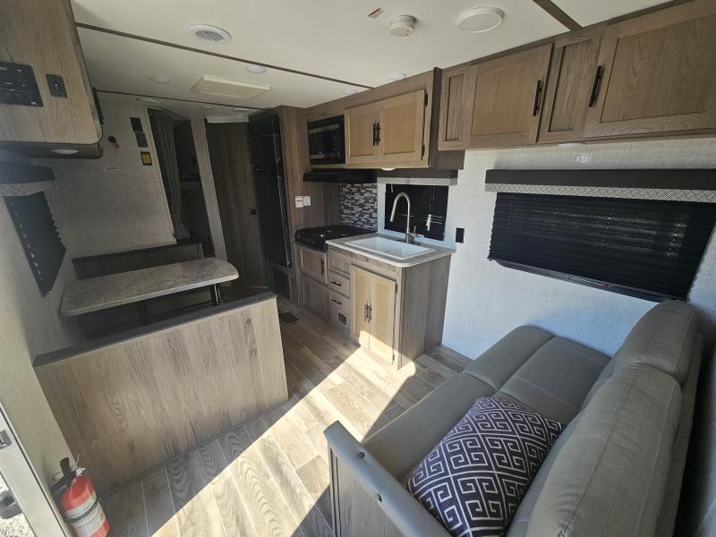used Travel Trailers Gulf Stream Conquest for sale, in Paragould, AR Thumbnail 8