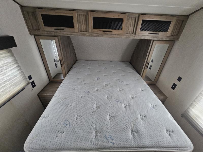 used Travel Trailers Cherokee Trailers Alpha Wolf for sale, in Paragould, AR Thumbnail 5
