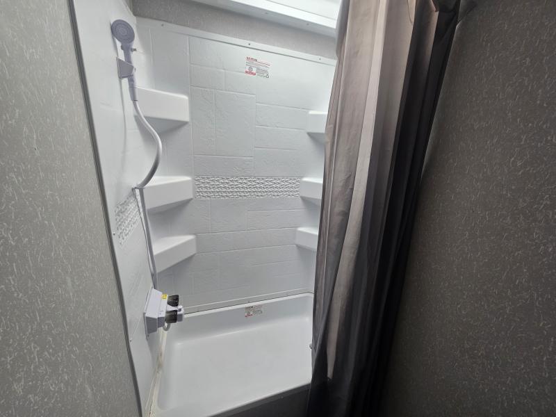 used Travel Trailers Cherokee Trailers Grey Wolf for sale, in Paragould, AR Thumbnail 5