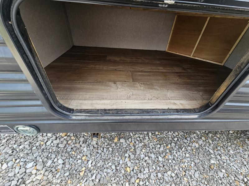 used Travel Trailers Cherokee Trailers Grey Wolf for sale, in Paragould, AR Thumbnail 10