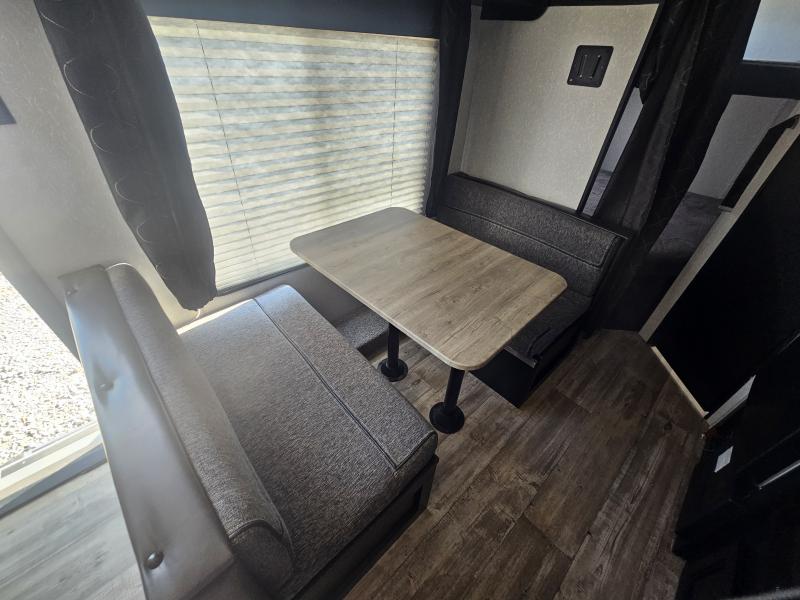 used Travel Trailers Cherokee Trailers Grey Wolf for sale, in Paragould, AR Thumbnail 10