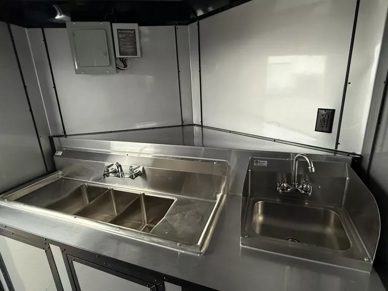 new Vending / Concession Trailers Quality Cargo  for sale, in Middletown, OH Thumbnail 6