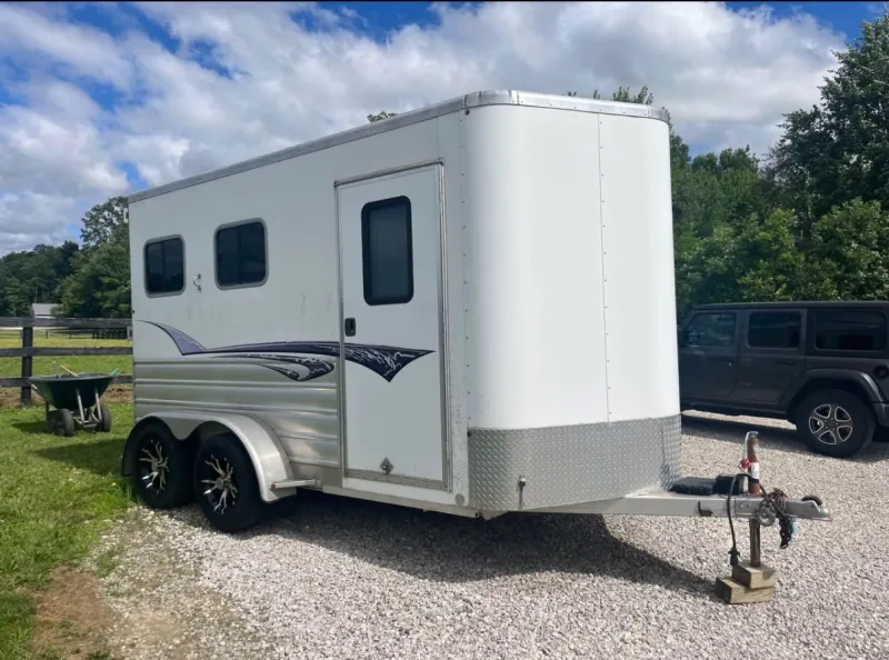 2017 Kiefer Manufacturing Kruiser Horse & Livestock