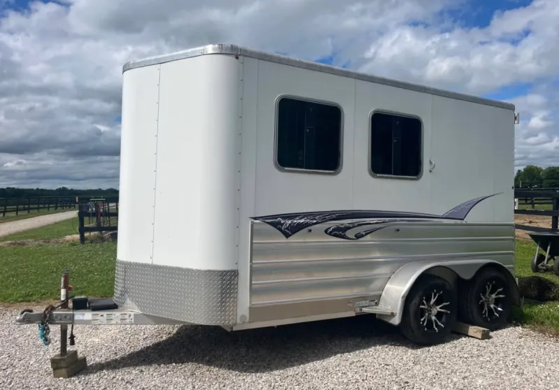 used Horse Trailers Kiefer Manufacturing  for sale, in Amherst, OH Thumbnail 2