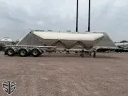 2027 MAC 1250 3 Axle Bulker 