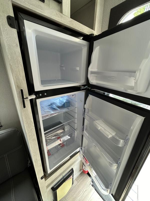 new Travel Trailers Shasta Shasta for sale, in Canterbury, CT Thumbnail 8