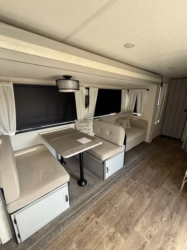 used Travel Trailers Forest River Vibe for sale, in Statesville, NC Thumbnail 6