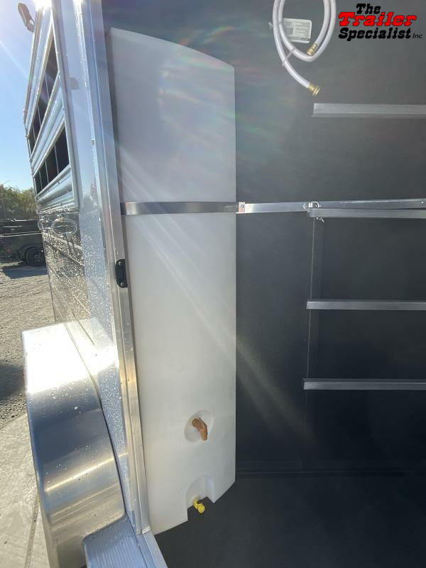 new Horse Trailers Logan Coach  for sale, in Acampo, CA Thumbnail 19