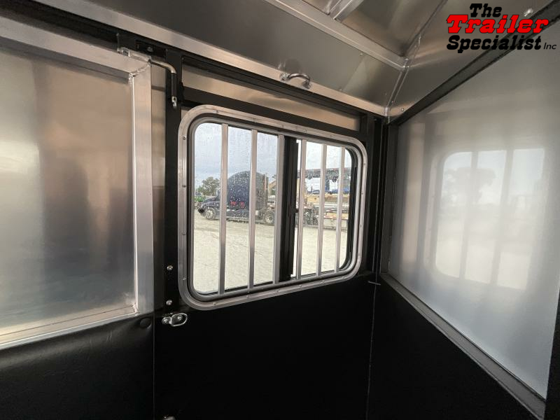 new Horse Trailers Logan Coach  for sale, in Acampo, CA Thumbnail 14